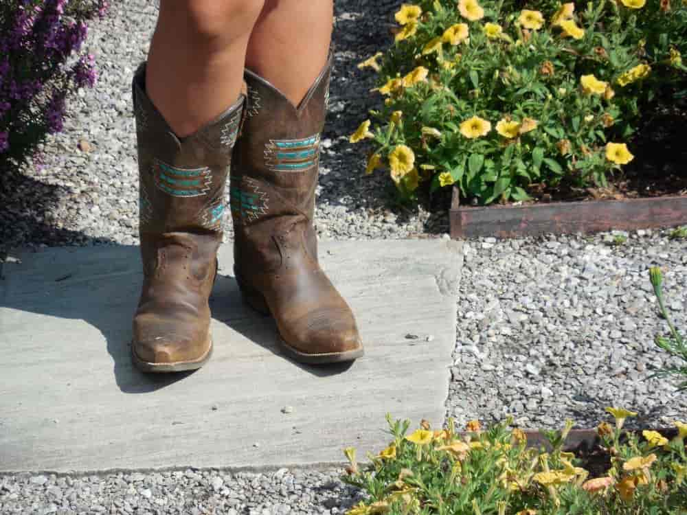most comfortable cowboy boots for walking