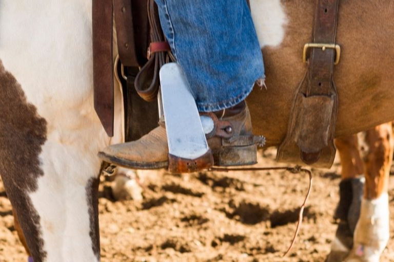 how-to-put-on-cowboy-boots-easily-10-simple-but-effective-ways-from