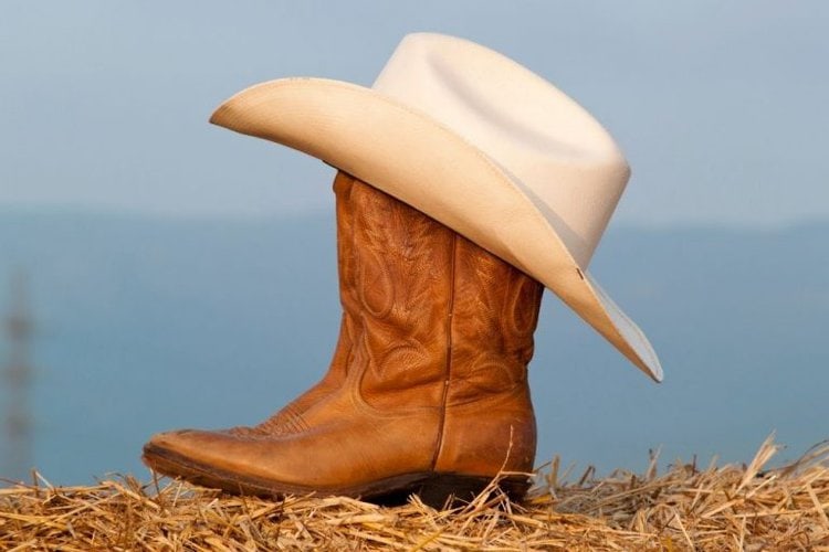 are-cowboy-boots-waterproof-useful-tips-for-you-from-the-guest-room