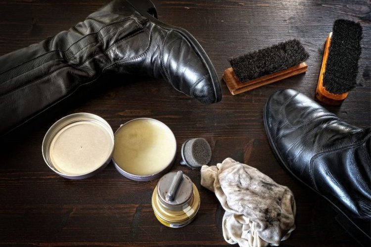 The 8 Best Polishes For Cowboy Boots - From The Guest Room